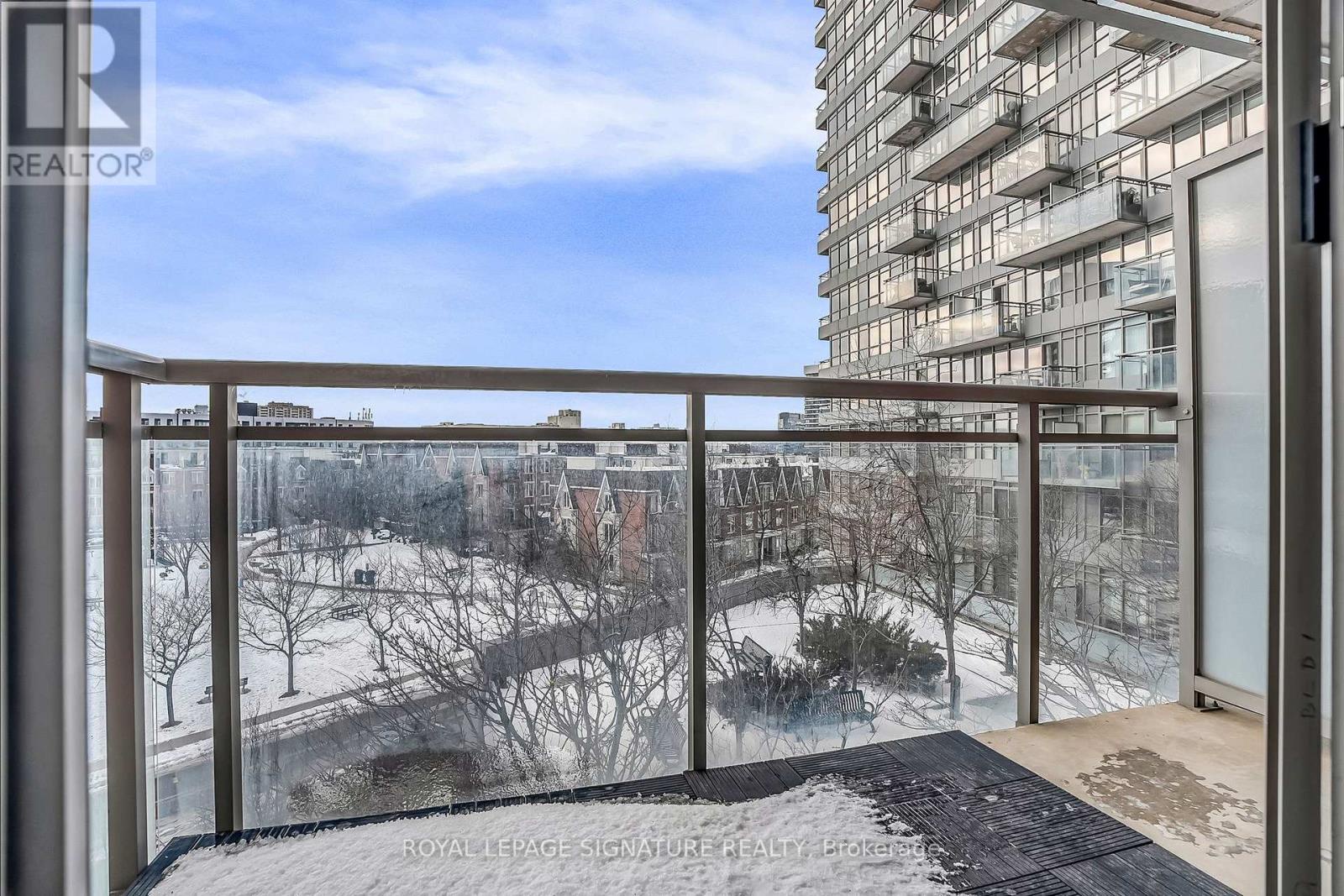 507 - 38 Joe Shuster Way, Toronto (niagara), Ontario