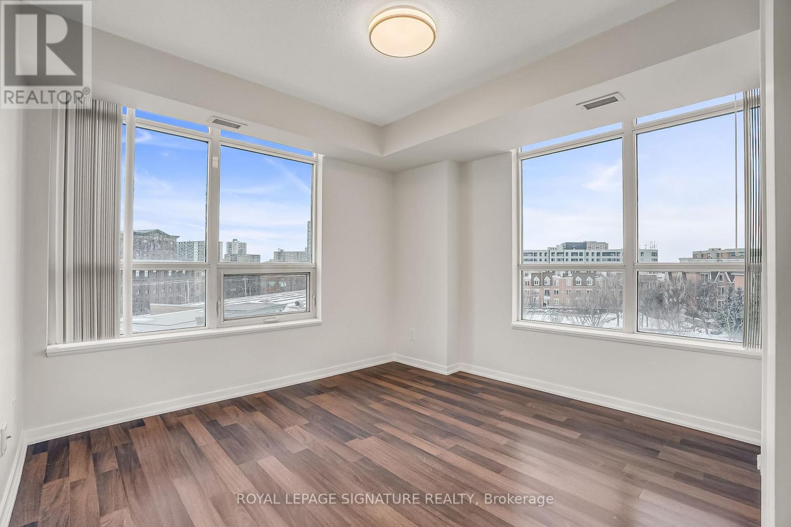 507 - 38 Joe Shuster Way, Toronto (niagara), Ontario