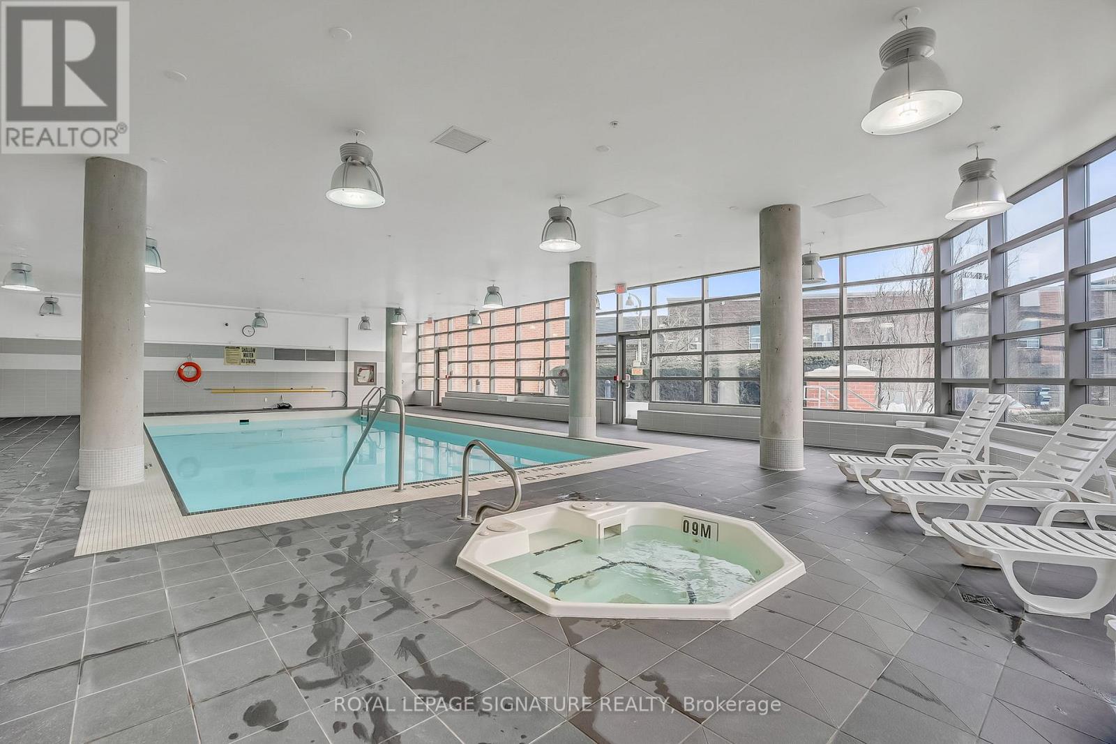 507 - 38 Joe Shuster Way, Toronto (niagara), Ontario