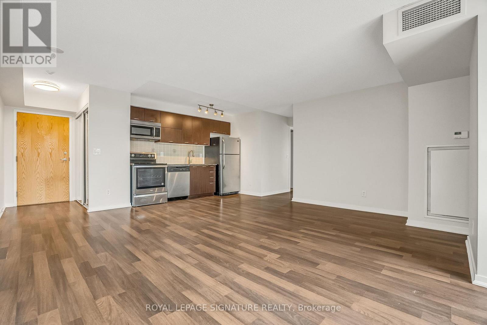 507 - 38 Joe Shuster Way, Toronto (niagara), Ontario