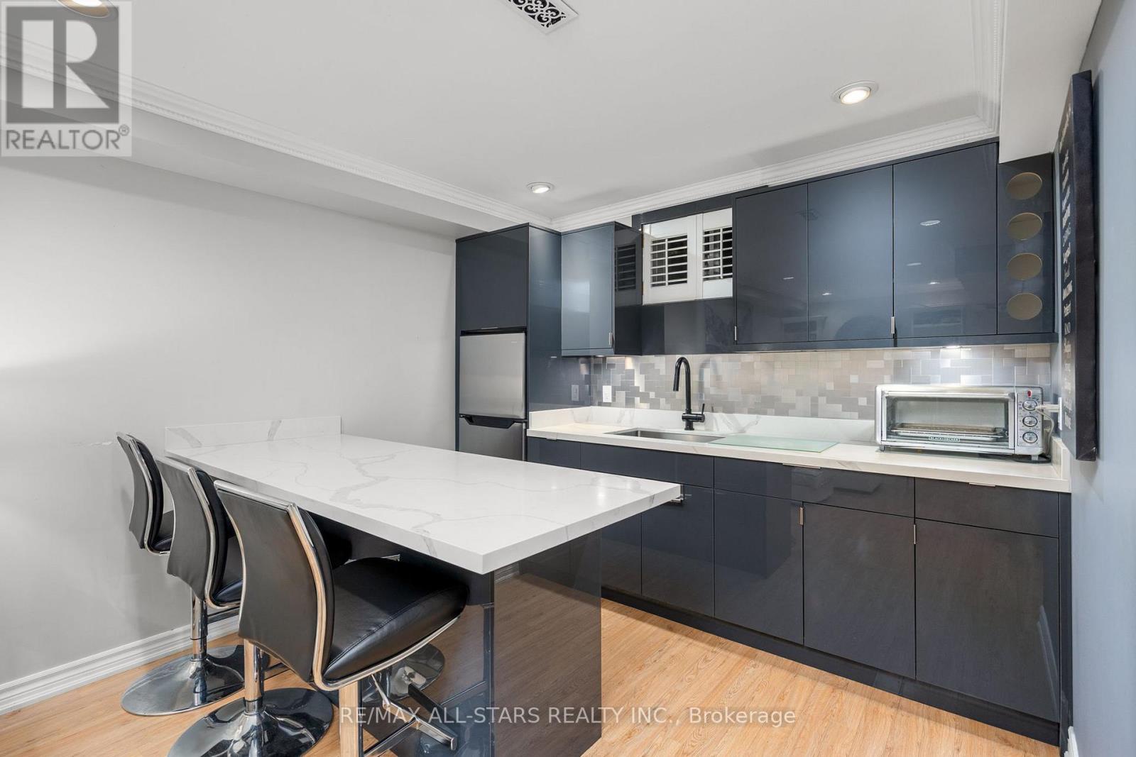 10 Sufi Crescent, Toronto (victoria Village), Ontario