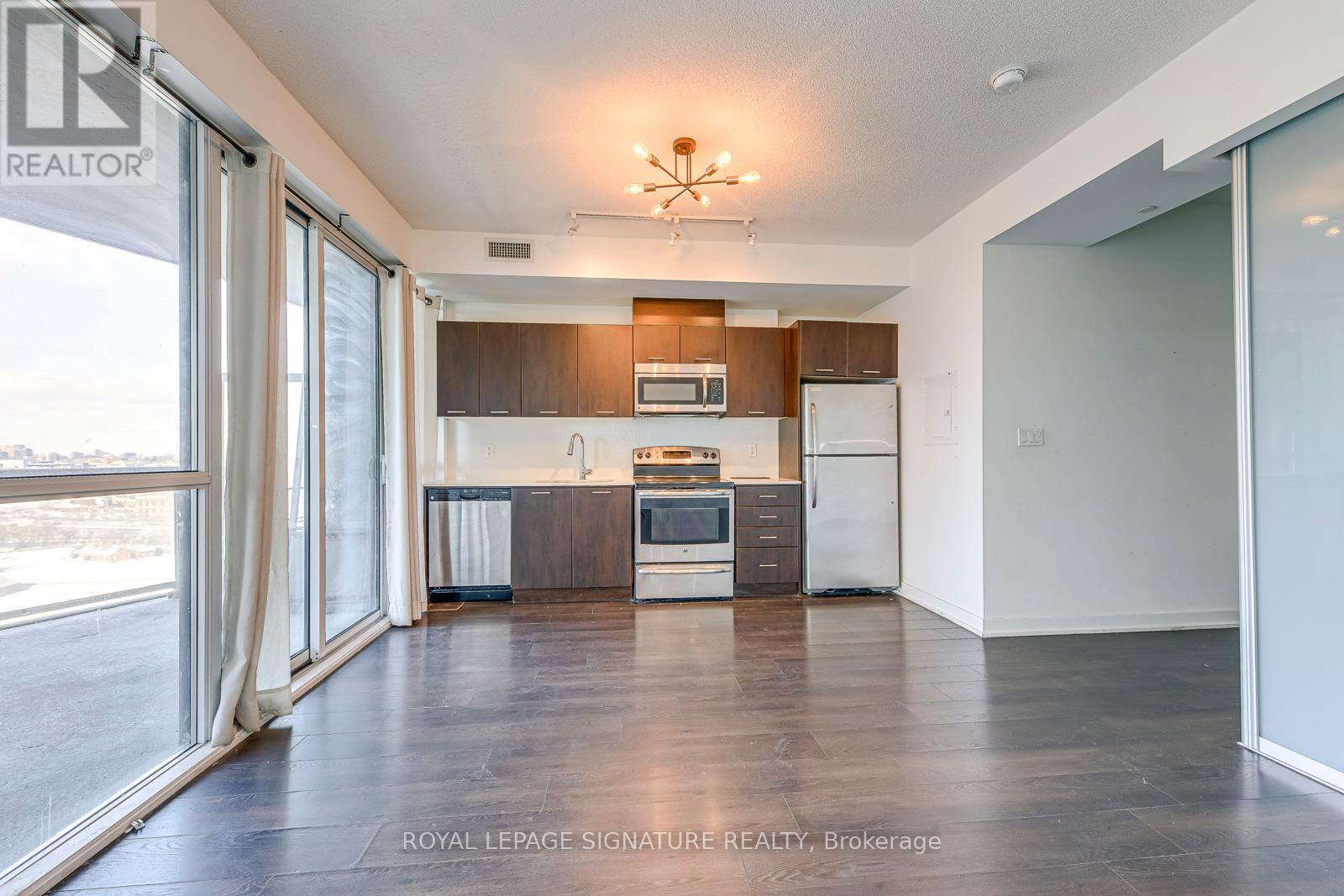 1901 - 20 Bruyeres Mews, Toronto (niagara), Ontario