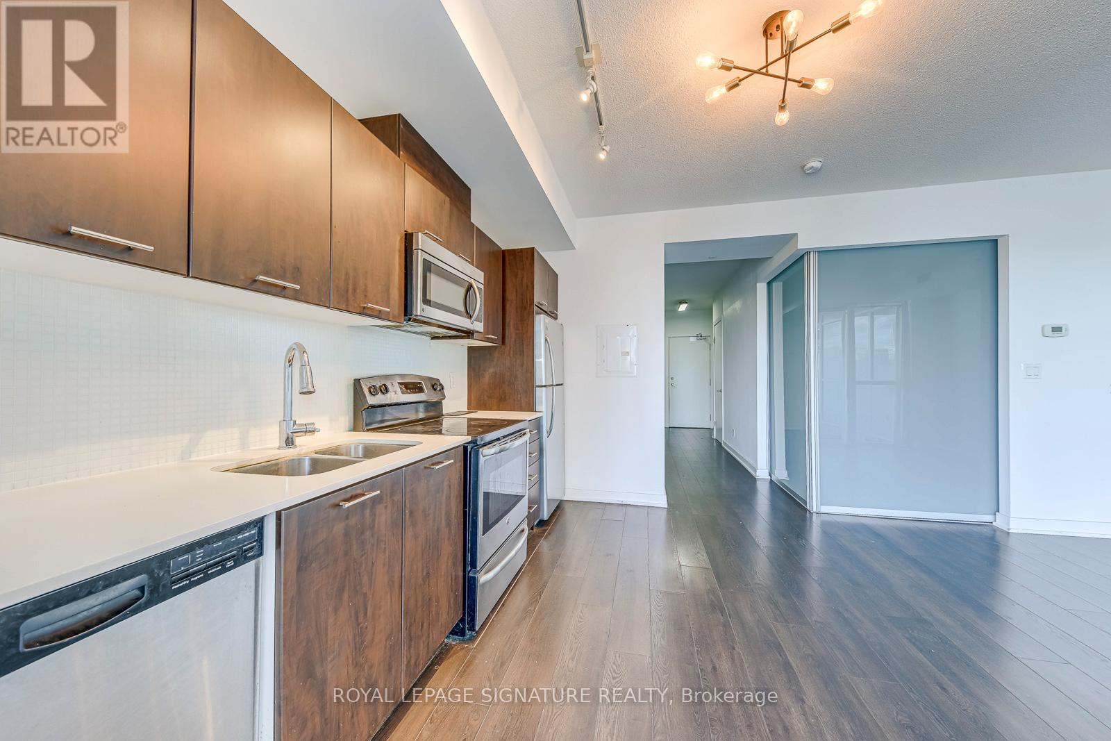 1901 - 20 Bruyeres Mews, Toronto (niagara), Ontario