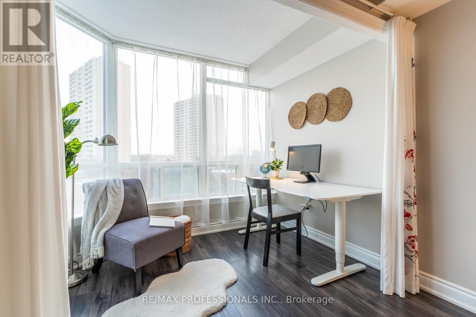 709 - 3 Hickory Tree Road, Toronto (weston), Ontario