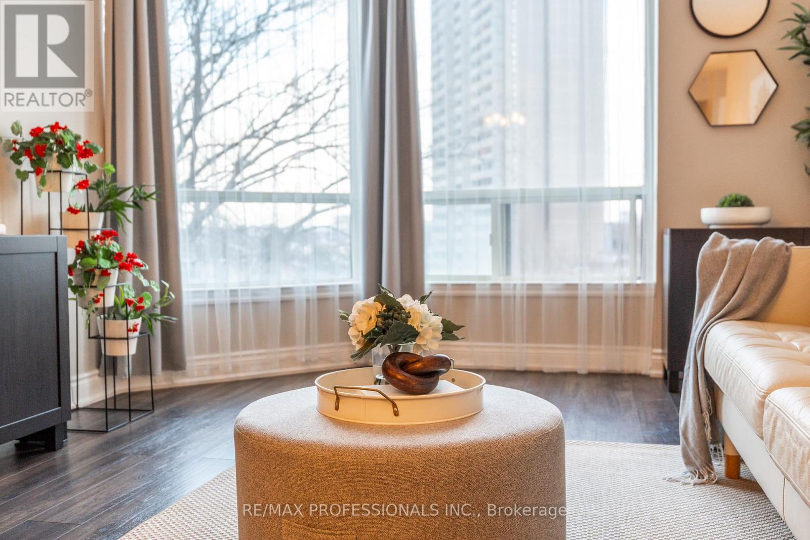 709 - 3 Hickory Tree Road, Toronto (weston), Ontario