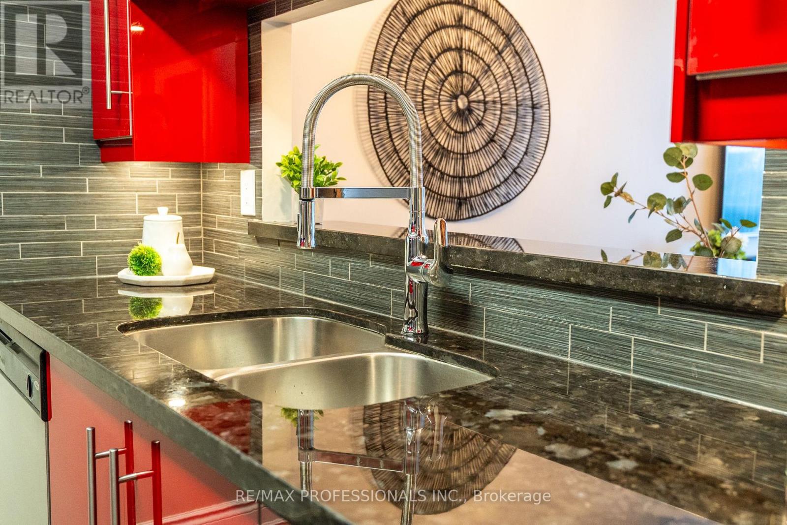 709 - 3 Hickory Tree Road, Toronto (weston), Ontario