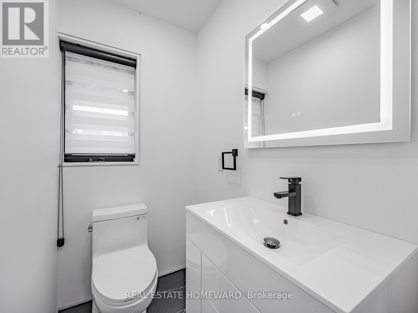 10 Juliana Court, Toronto (lambton Baby Point), Ontario