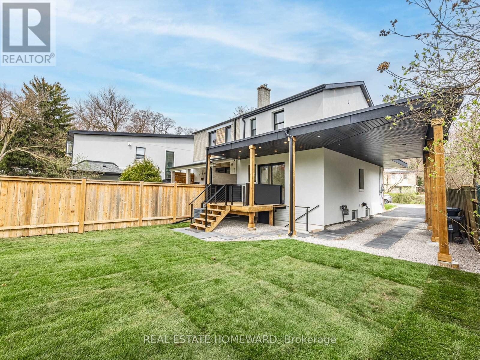 10 Juliana Court, Toronto (lambton Baby Point), Ontario