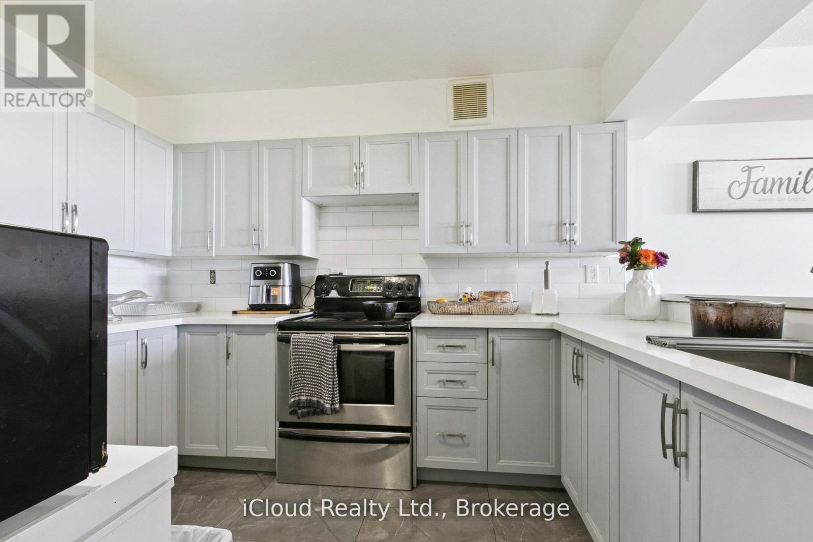 1108 - 238 Albion Road, Toronto (elms-old Rexdale), Ontario