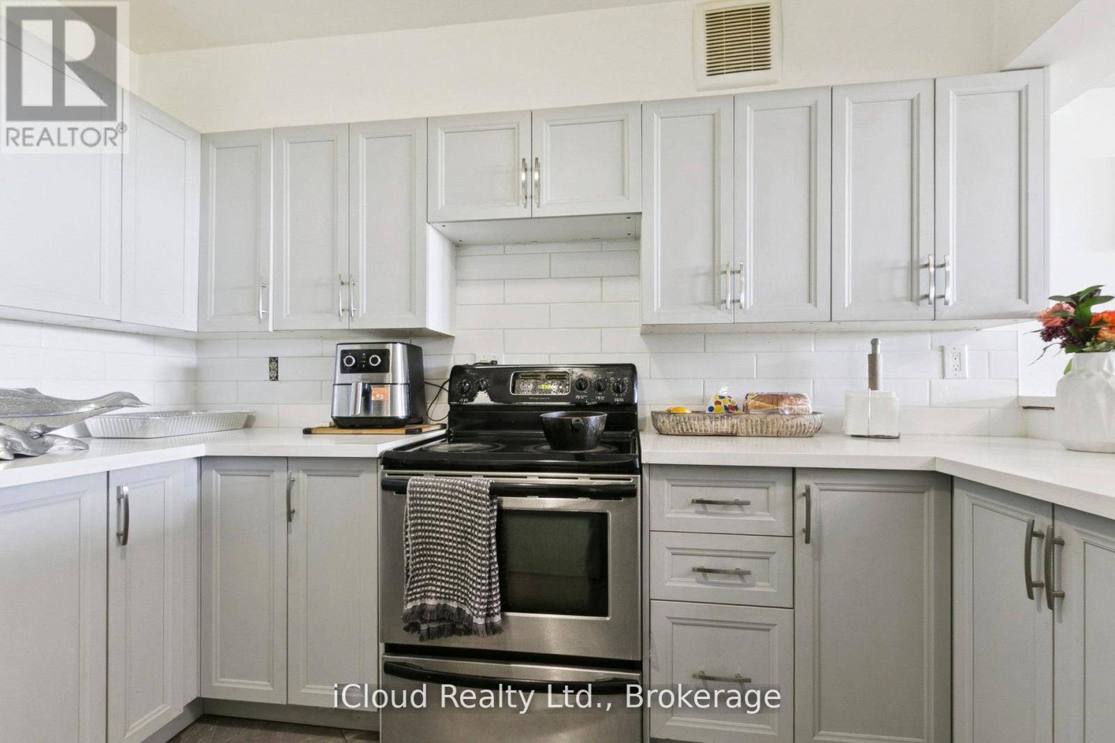 1108 - 238 Albion Road, Toronto (elms-old Rexdale), Ontario