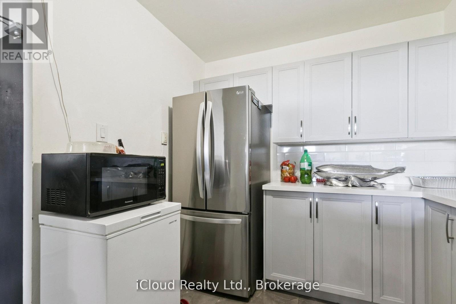 1108 - 238 Albion Road, Toronto (elms-old Rexdale), Ontario