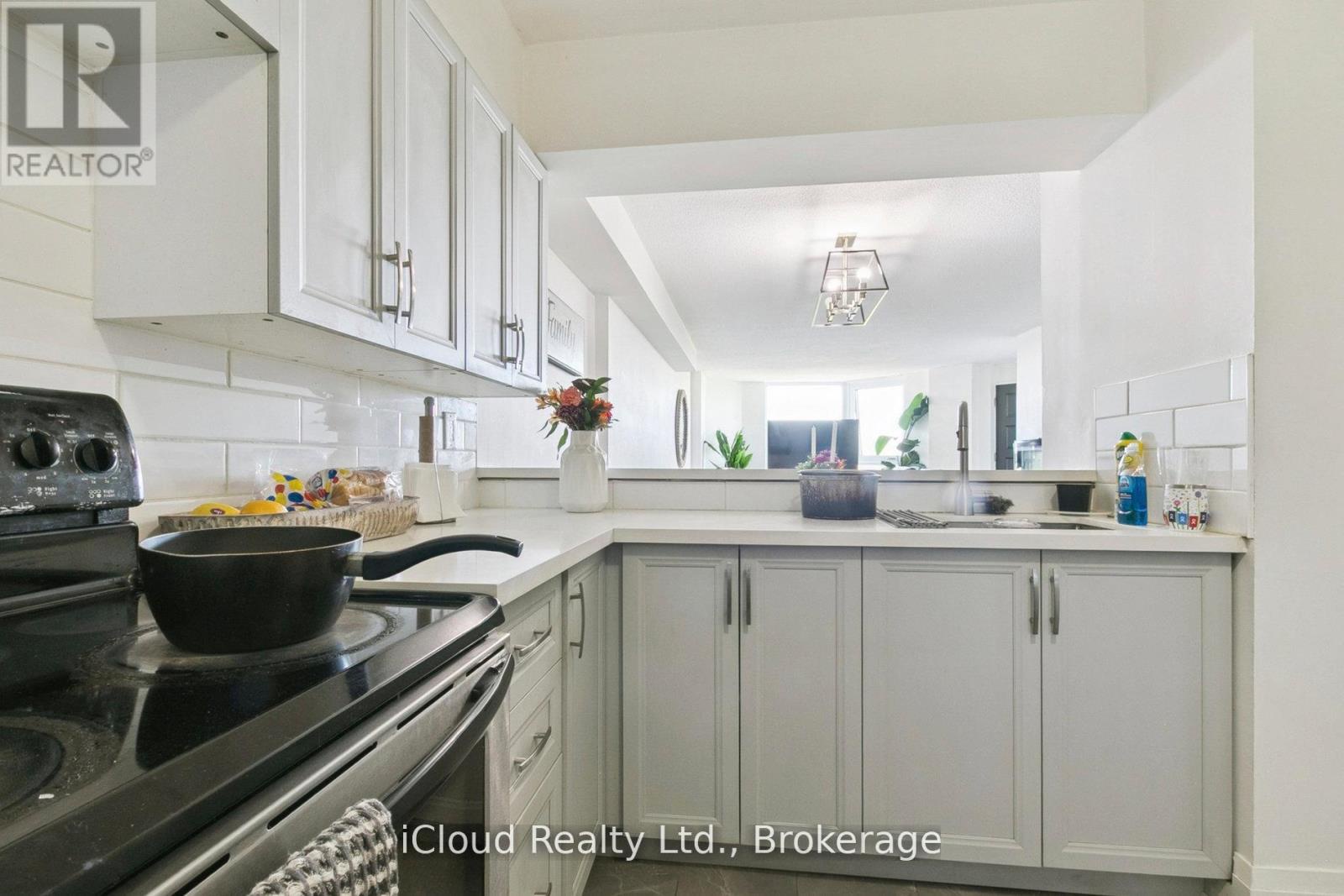 1108 - 238 Albion Road, Toronto (elms-old Rexdale), Ontario