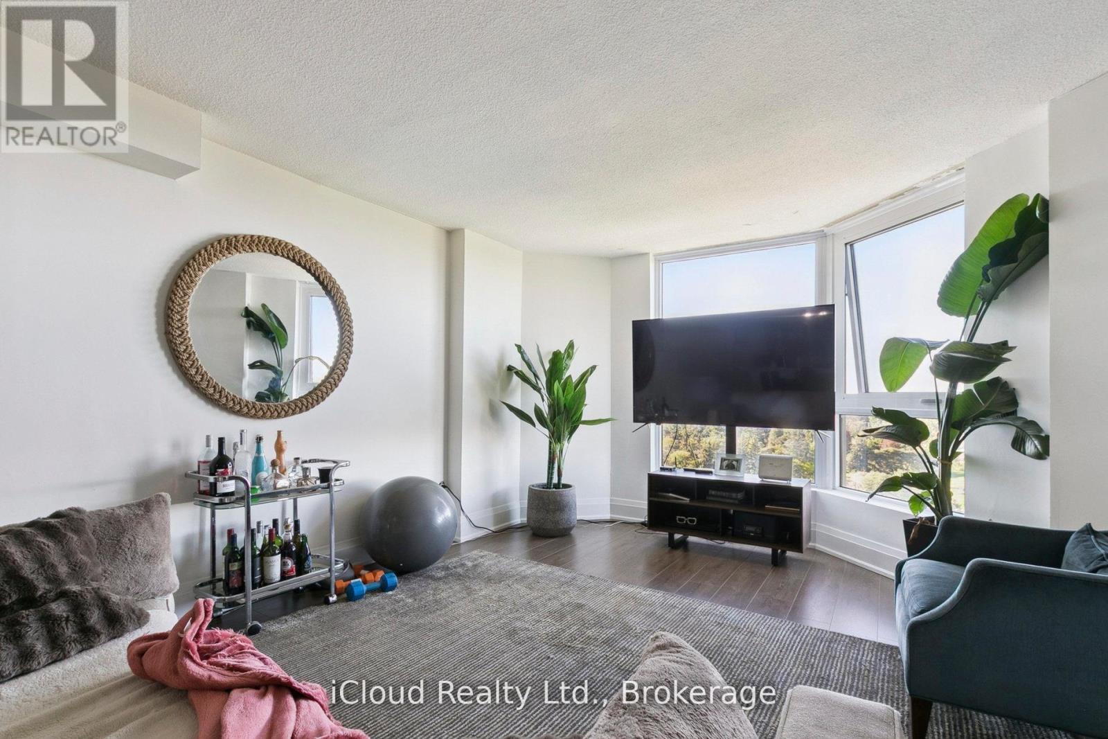 1108 - 238 Albion Road, Toronto (elms-old Rexdale), Ontario