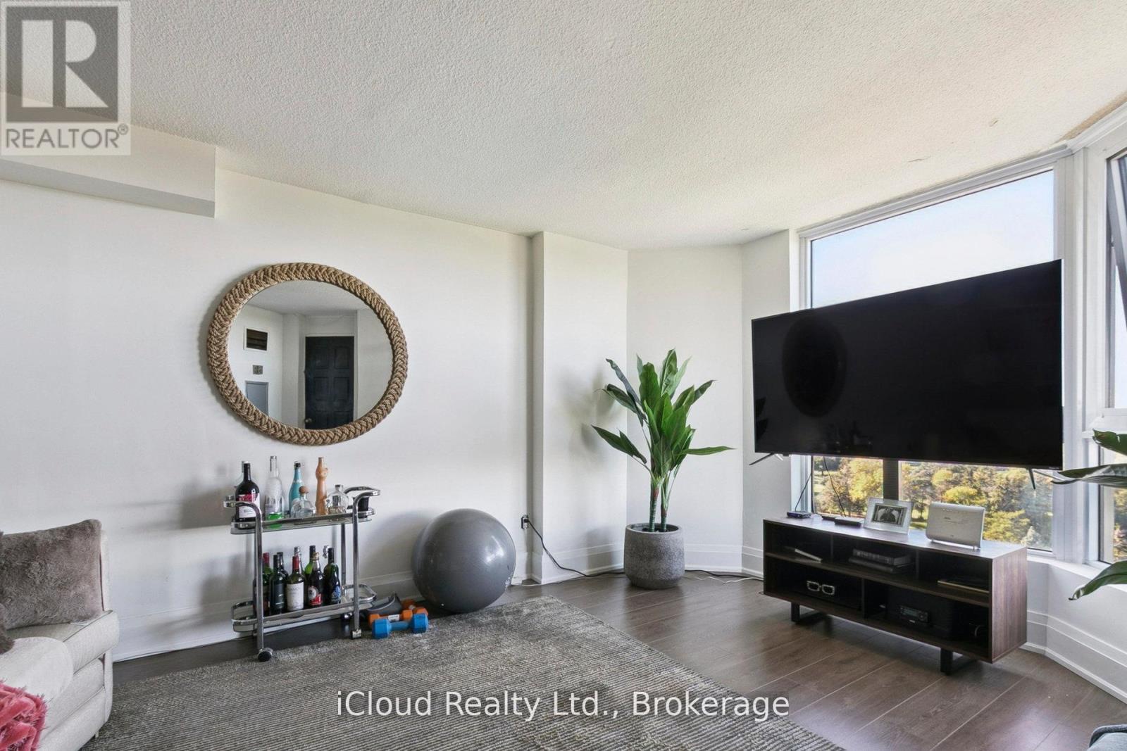 1108 - 238 Albion Road, Toronto (elms-old Rexdale), Ontario