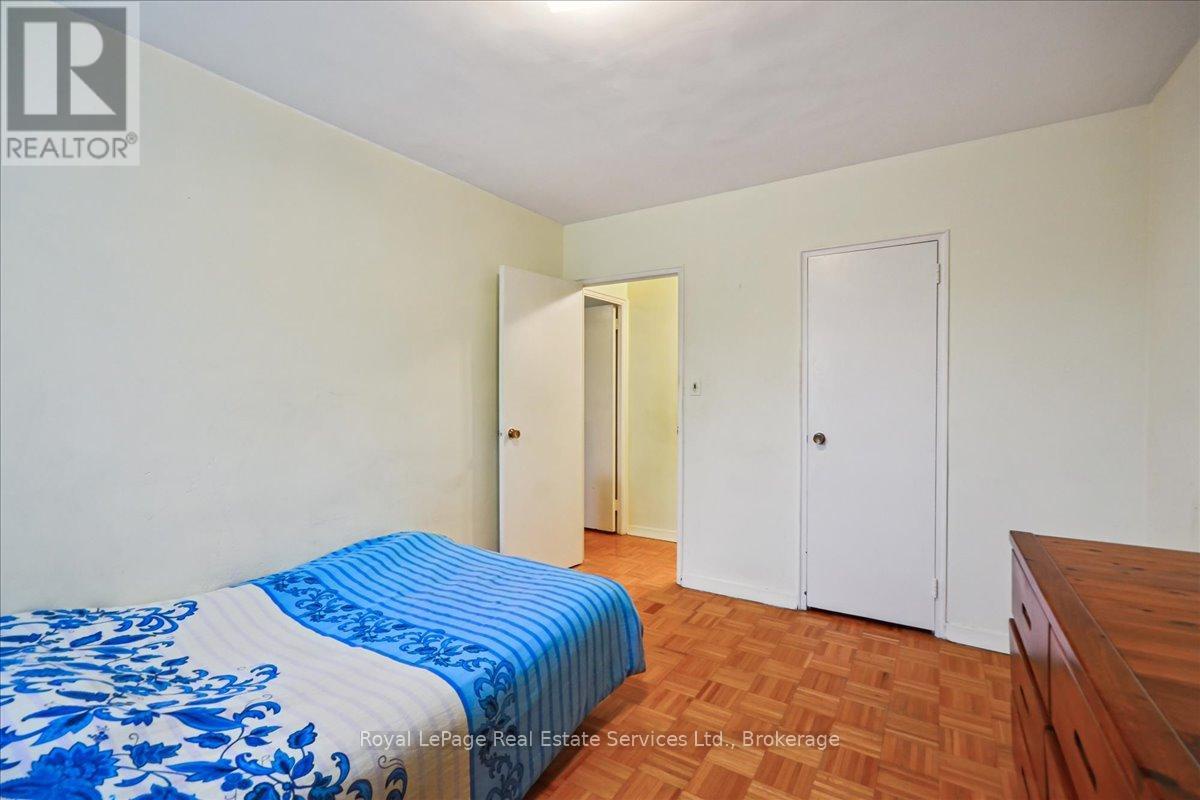 203 - 100 Coe Hill Drive, Toronto (high Park-swansea), Ontario