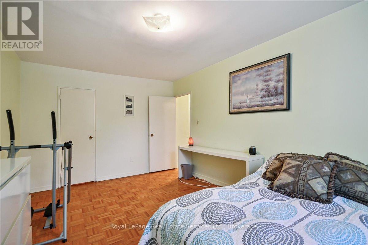 203 - 100 Coe Hill Drive, Toronto (high Park-swansea), Ontario