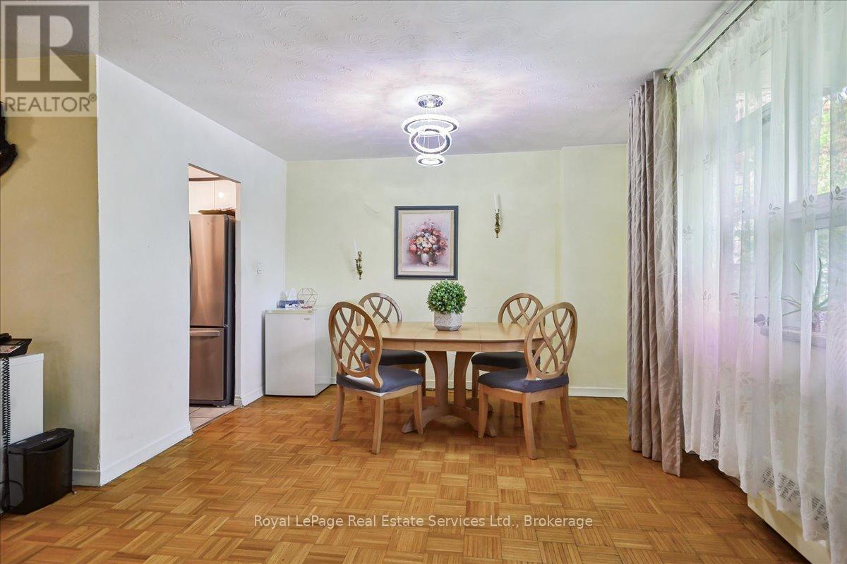 203 - 100 Coe Hill Drive, Toronto (high Park-swansea), Ontario