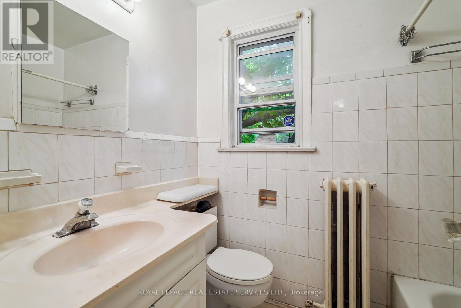 326 Lawrence Avenue W, Toronto (bedford Park-nortown), Ontario