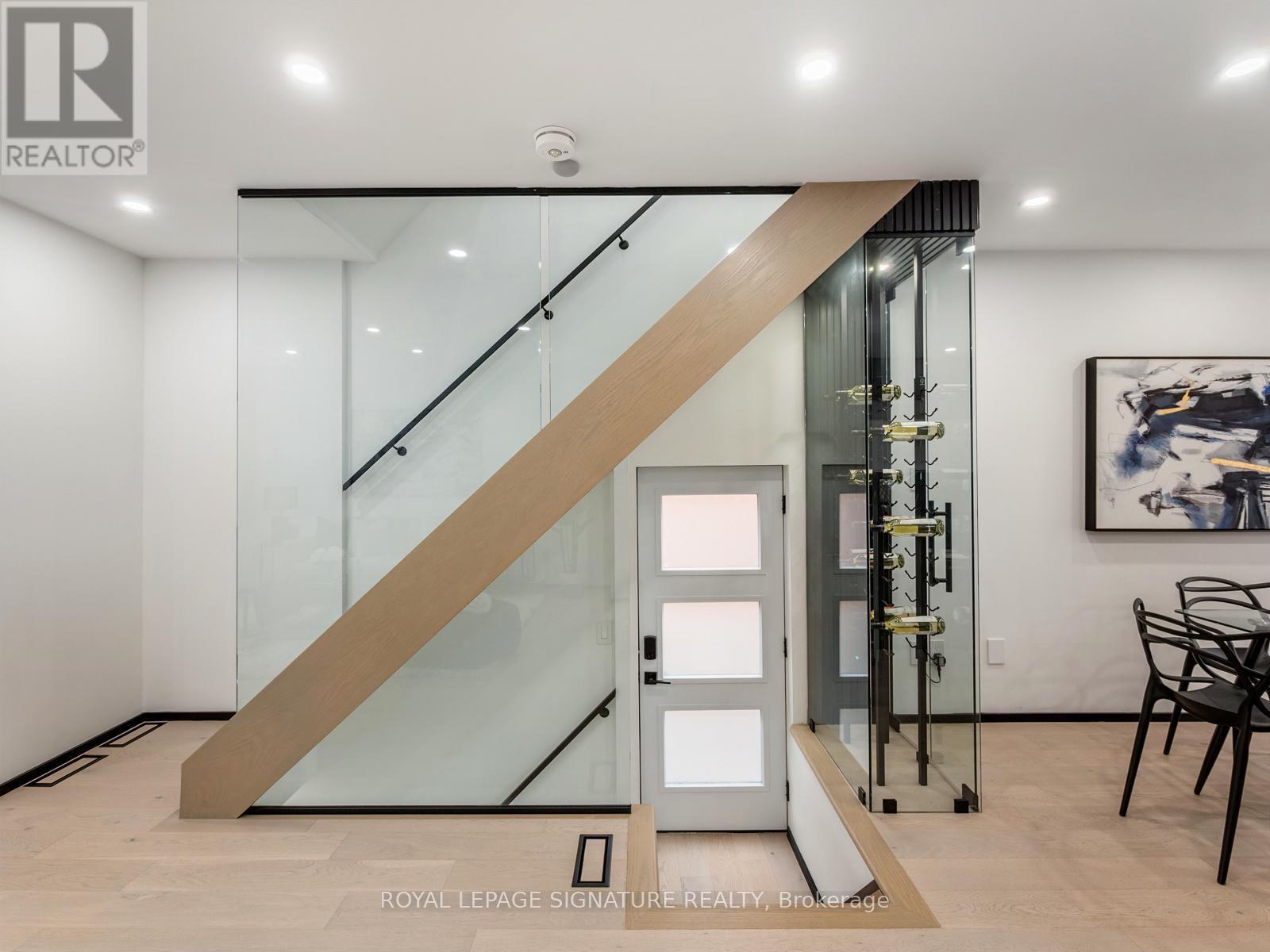 186 Oak Park Avenue, Toronto (woodbine-lumsden), Ontario