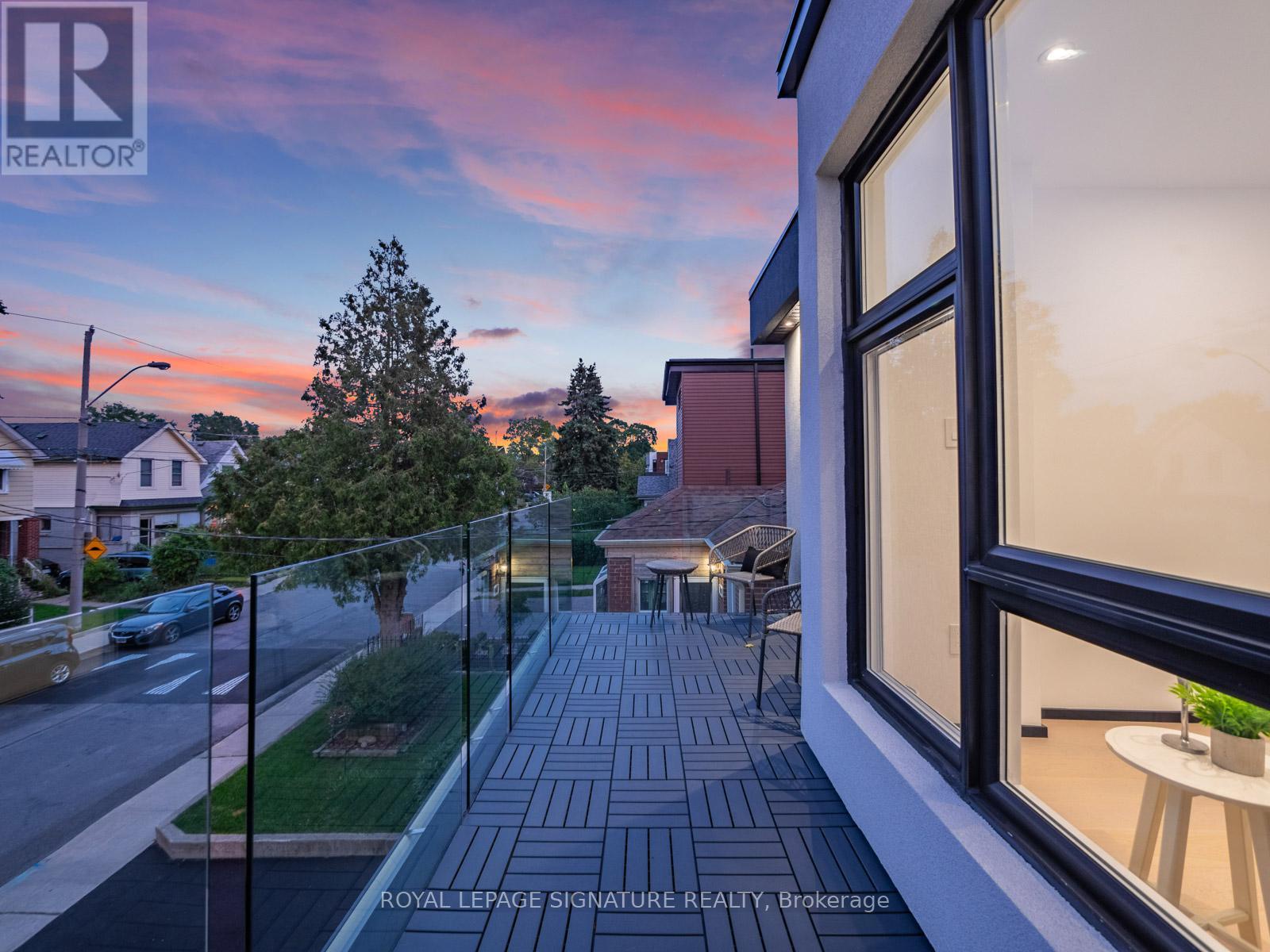 186 Oak Park Avenue, Toronto (woodbine-lumsden), Ontario