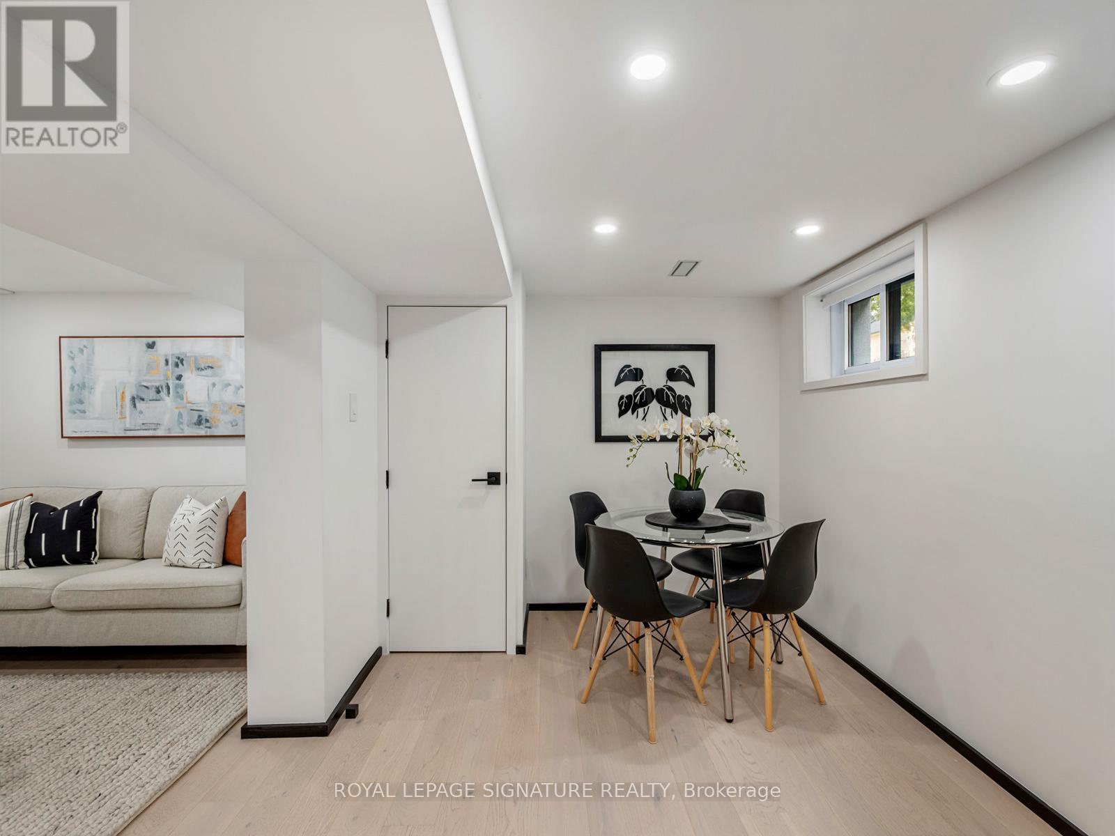 186 Oak Park Avenue, Toronto (woodbine-lumsden), Ontario