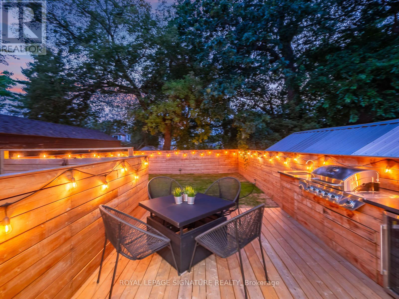 186 Oak Park Avenue, Toronto (woodbine-lumsden), Ontario