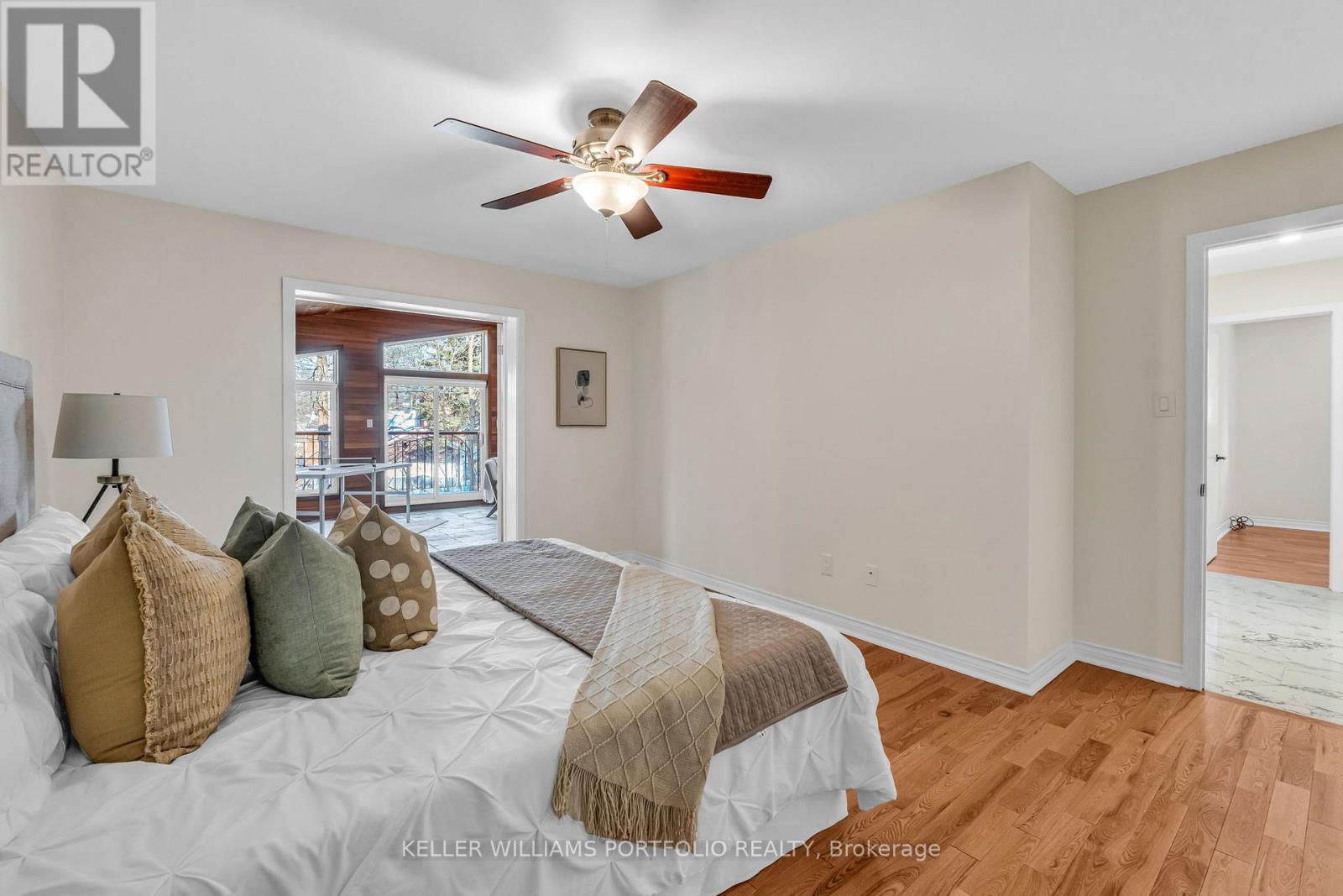 200 Lake Promenade, Toronto (long Branch), Ontario