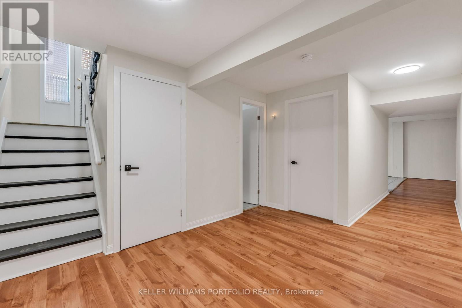 200 Lake Promenade, Toronto (long Branch), Ontario