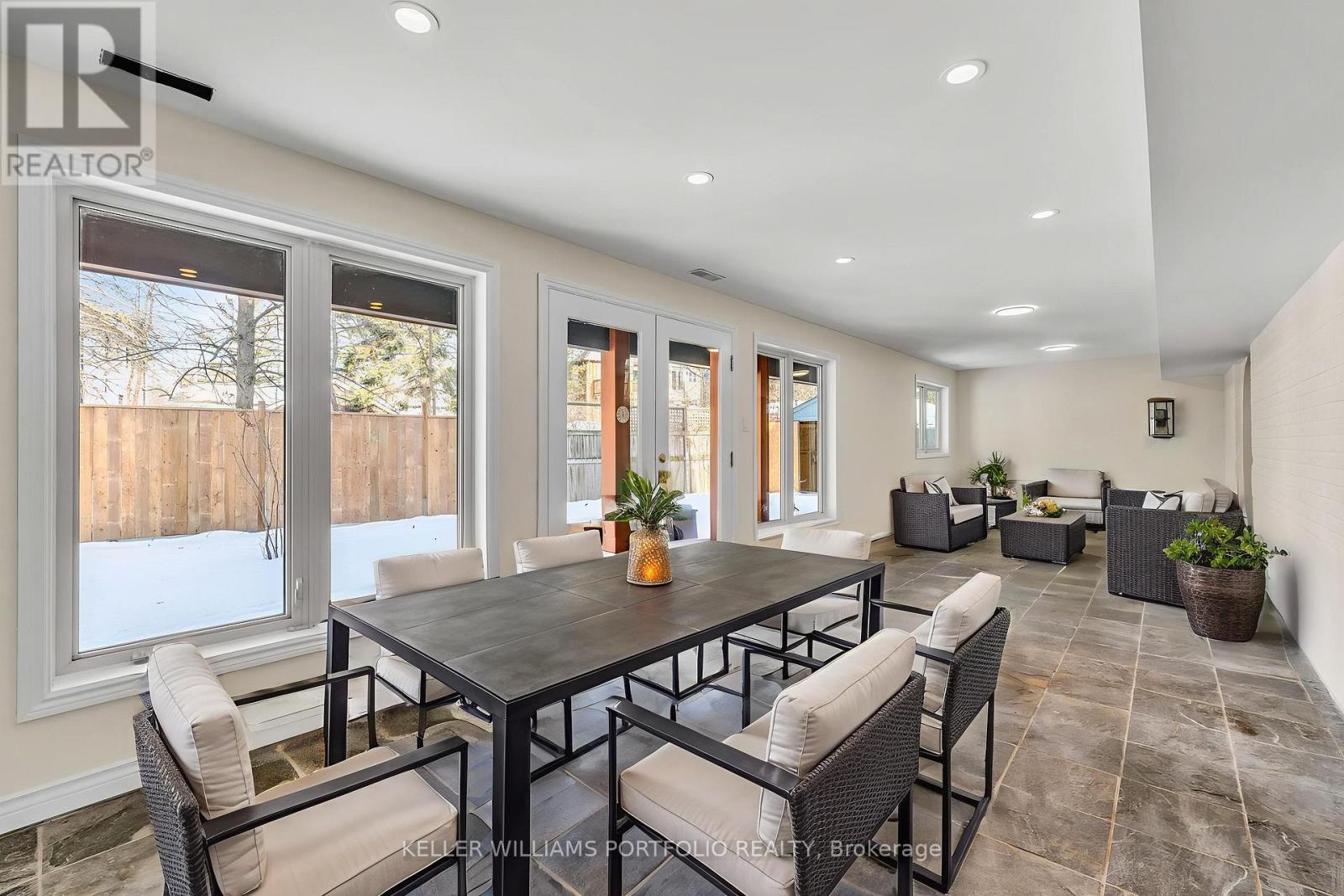 200 Lake Promenade, Toronto (long Branch), Ontario