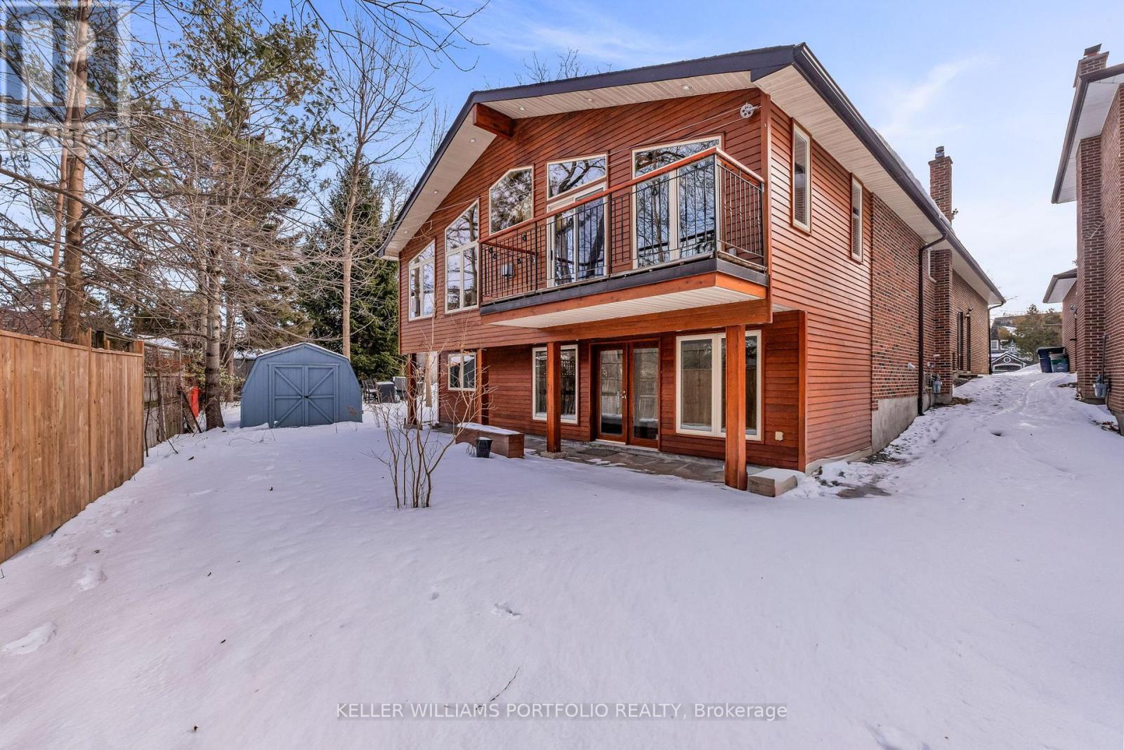 200 Lake Promenade, Toronto (long Branch), Ontario