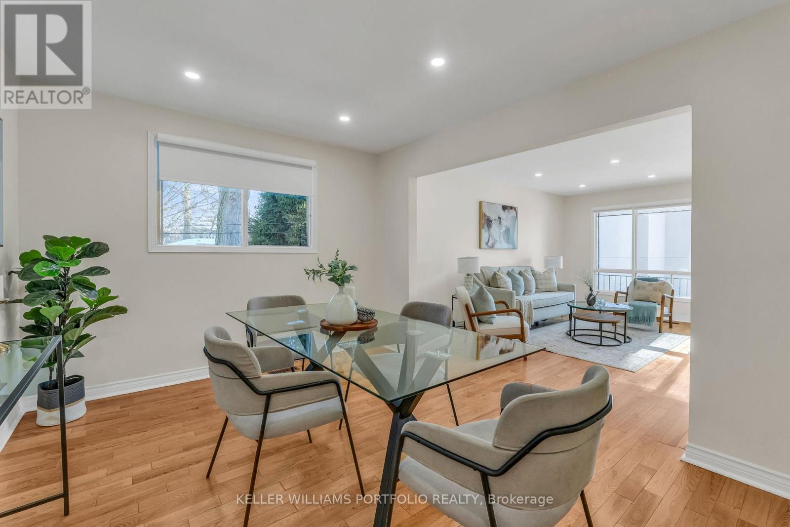 200 Lake Promenade, Toronto (long Branch), Ontario