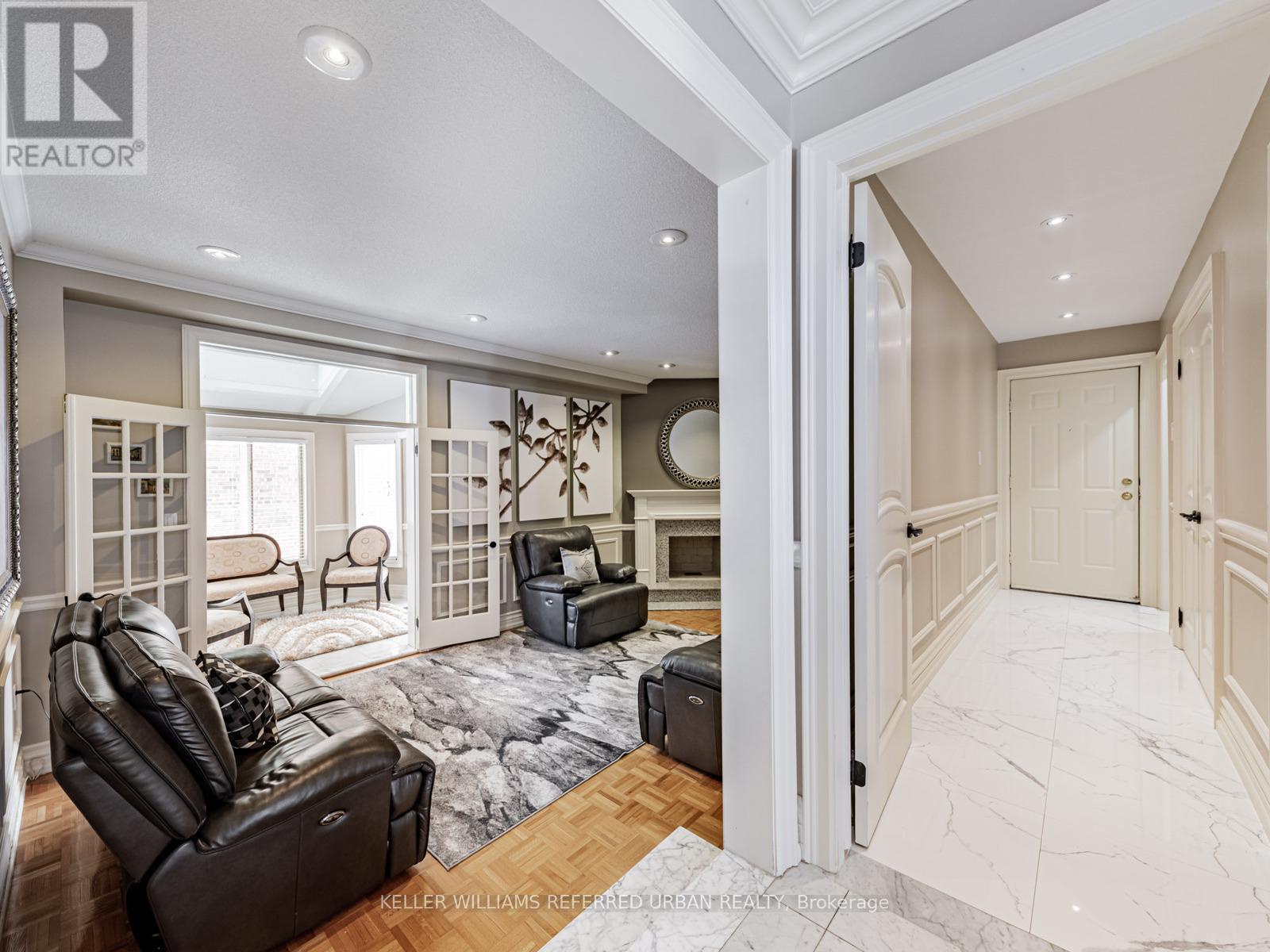 33 Redberry Parkway, Toronto (maple Leaf), Ontario