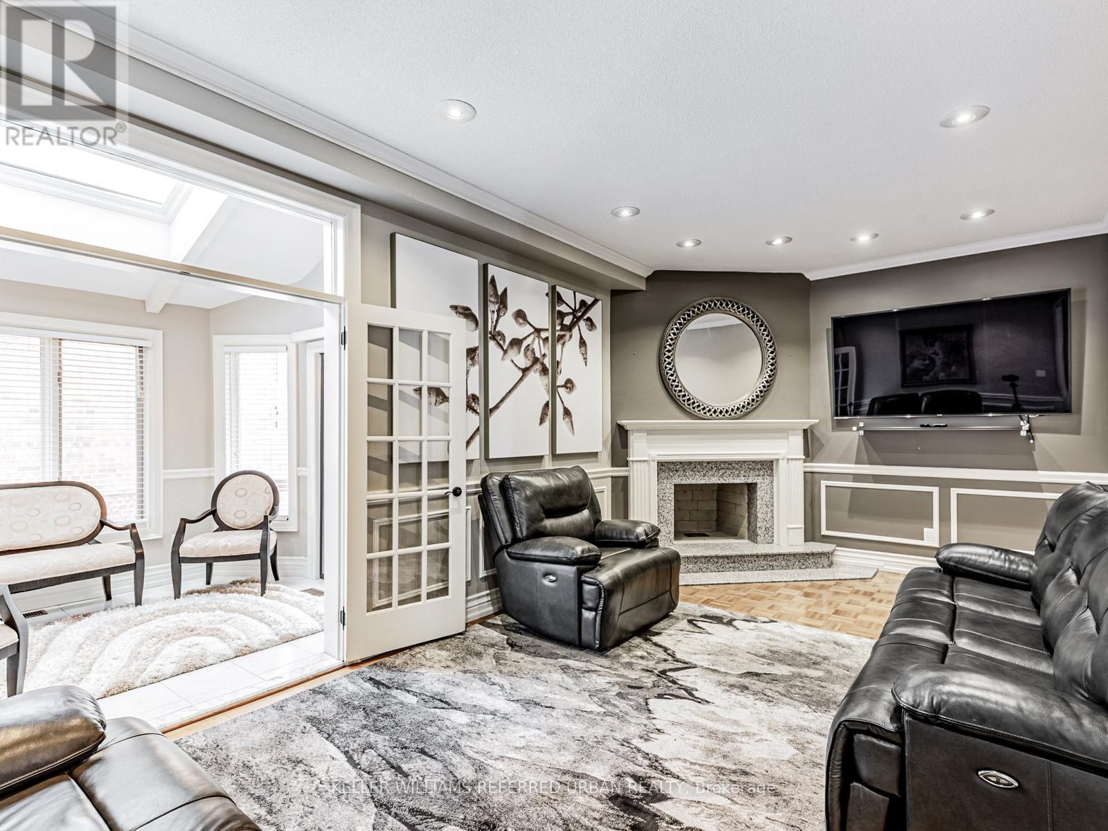 33 Redberry Parkway, Toronto (maple Leaf), Ontario