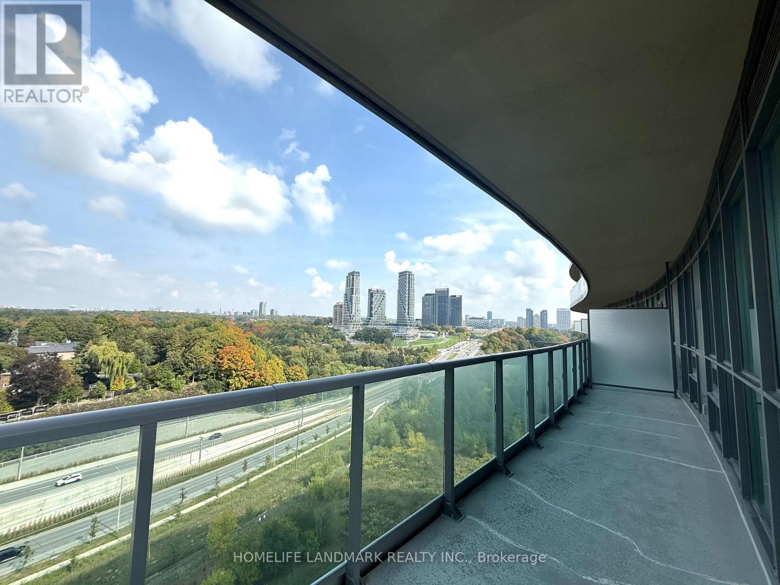 901 - 35 Brian Peck Crescent, Toronto (thorncliffe Park), Ontario