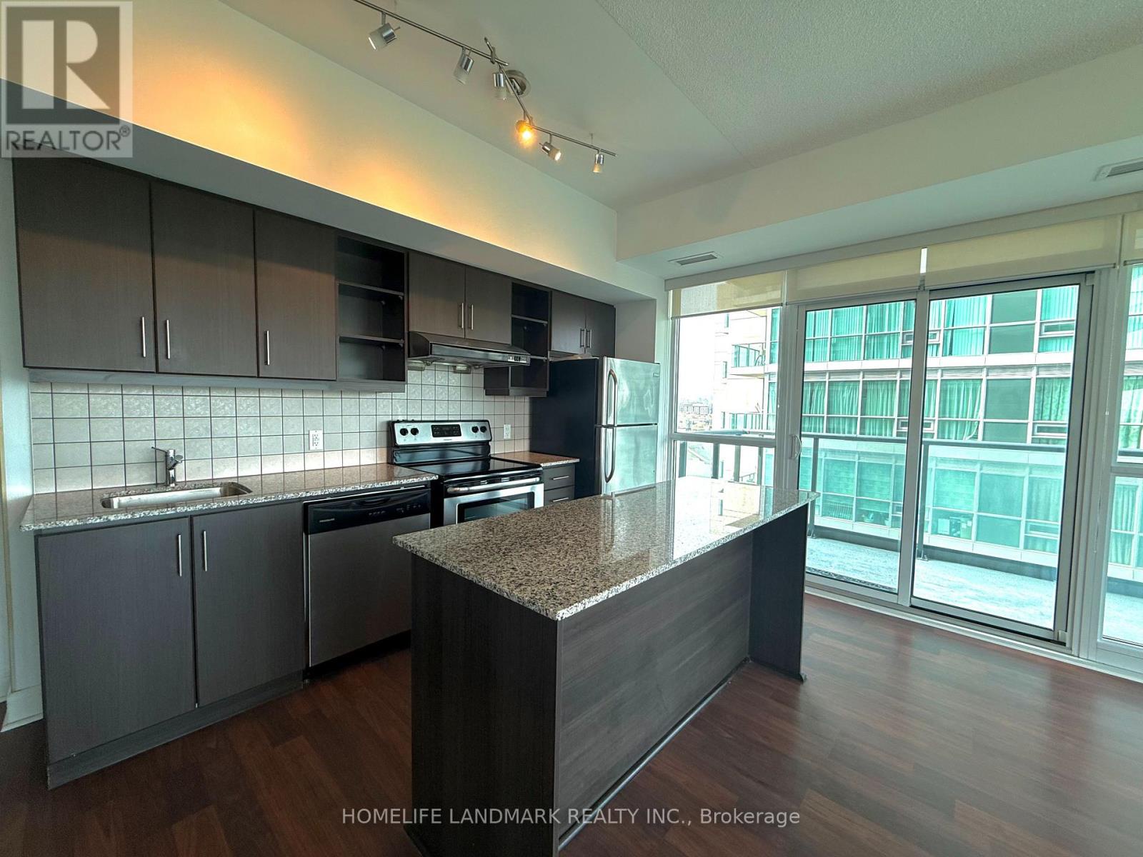 901 - 35 Brian Peck Crescent, Toronto (thorncliffe Park), Ontario