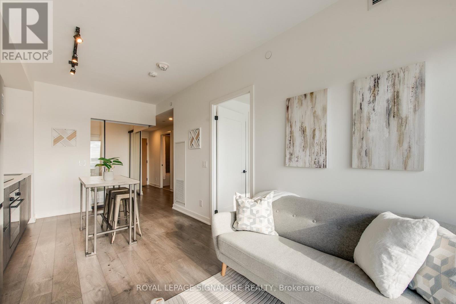 1804 - 5 Defries Street, Toronto (regent Park), Ontario