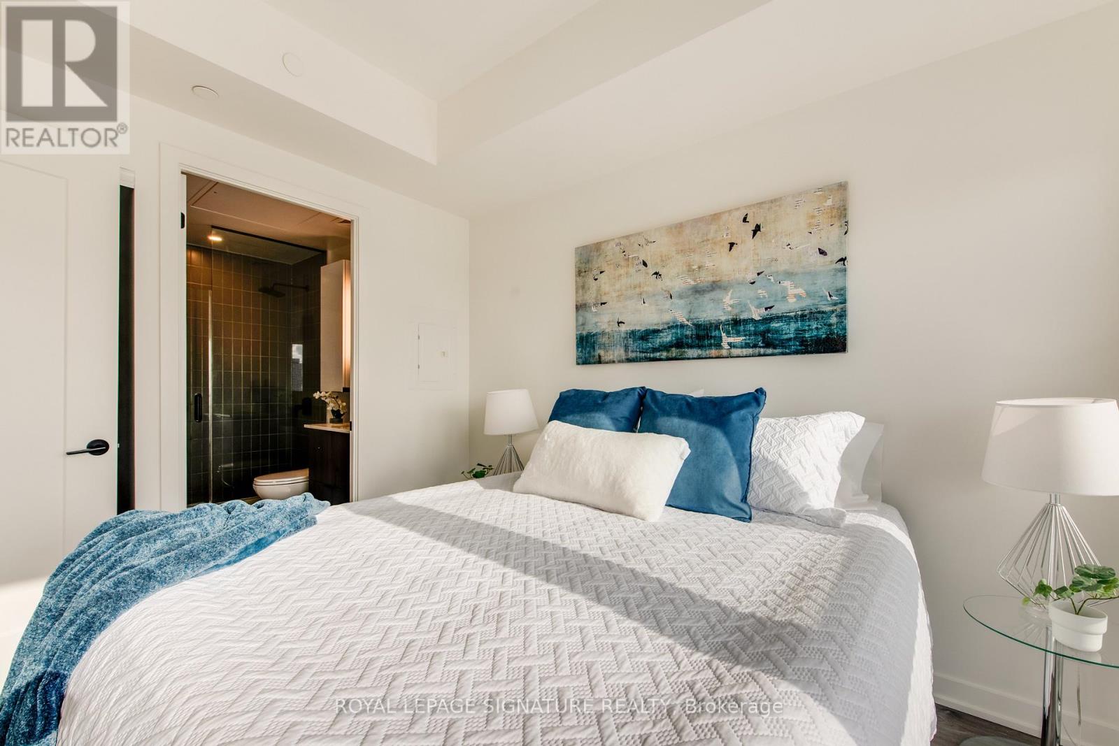 1804 - 5 Defries Street, Toronto (regent Park), Ontario