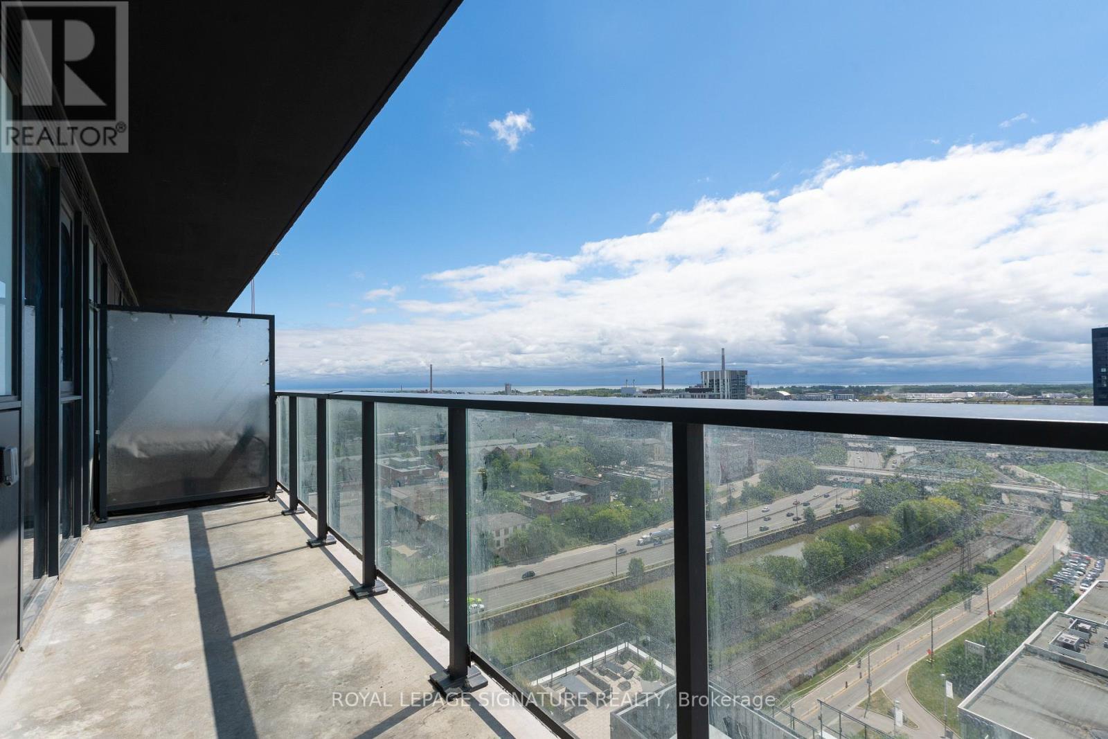 1804 - 5 Defries Street, Toronto (regent Park), Ontario