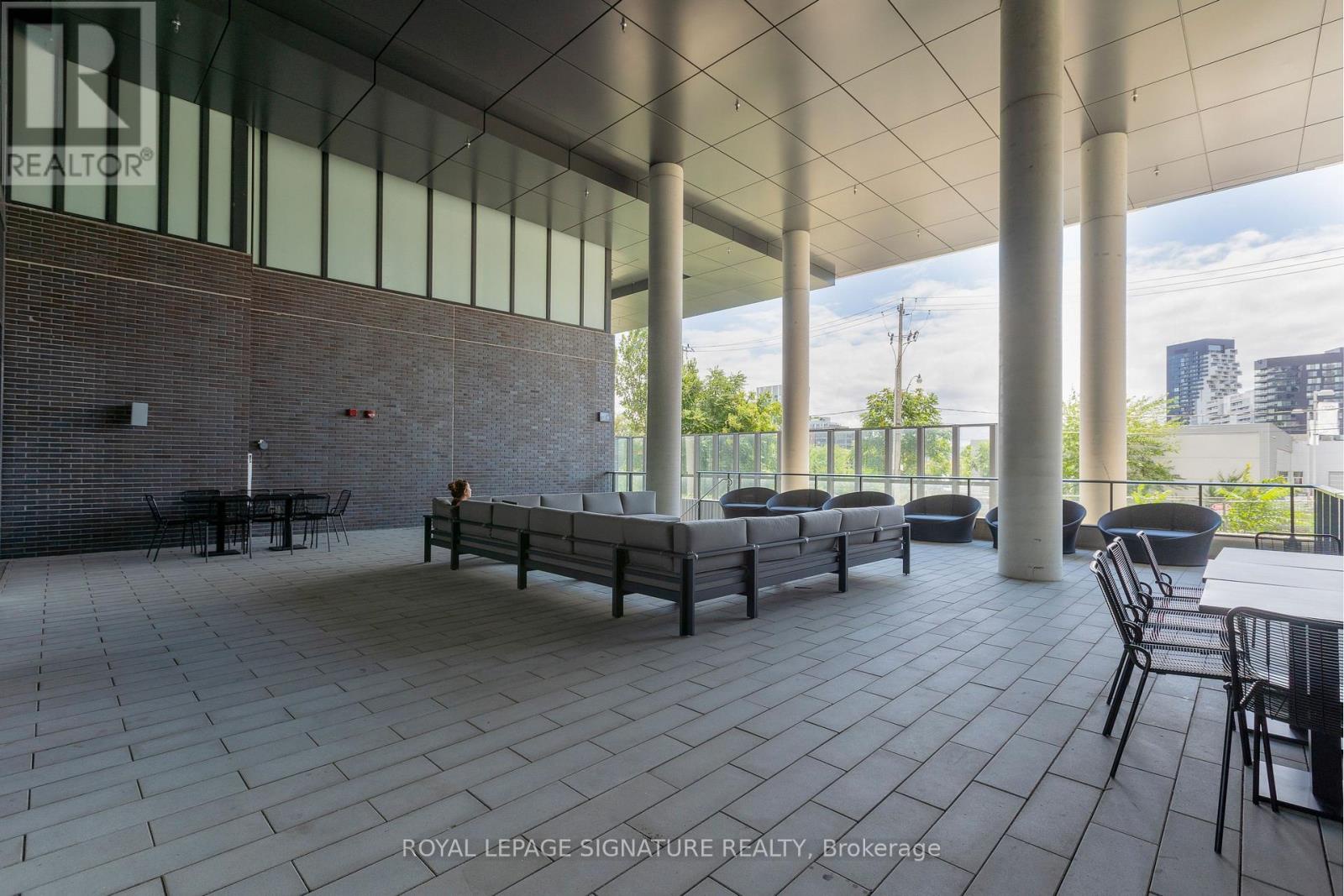 1804 - 5 Defries Street, Toronto (regent Park), Ontario