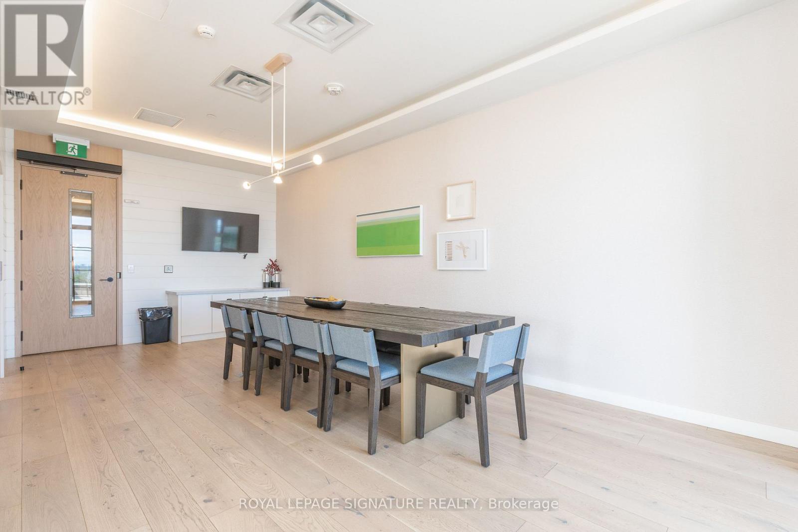 1804 - 5 Defries Street, Toronto (regent Park), Ontario