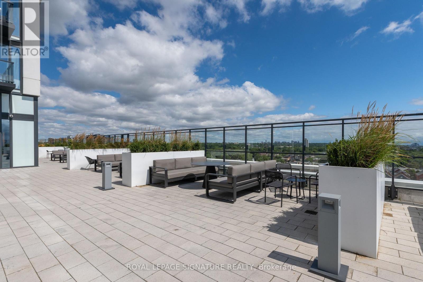 1804 - 5 Defries Street, Toronto (regent Park), Ontario