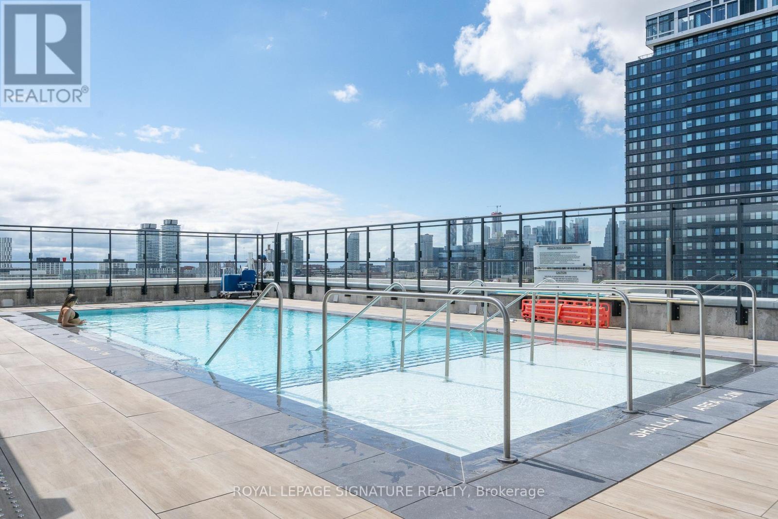 1804 - 5 Defries Street, Toronto (regent Park), Ontario