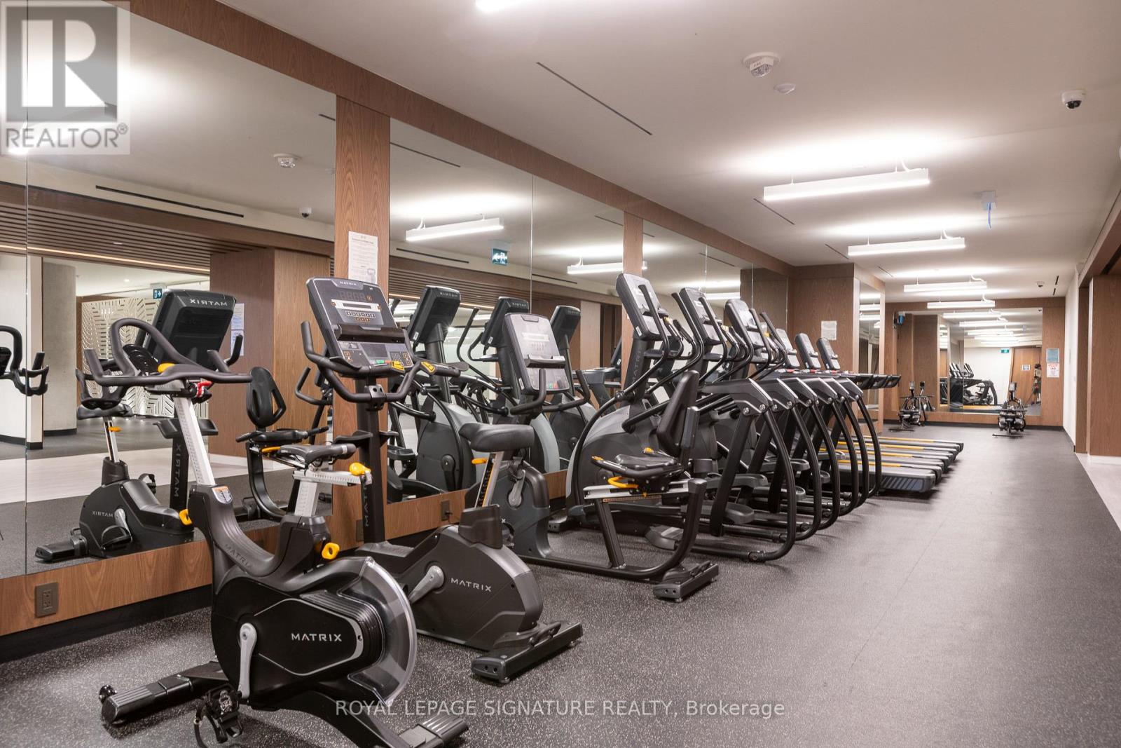 1804 - 5 Defries Street, Toronto (regent Park), Ontario