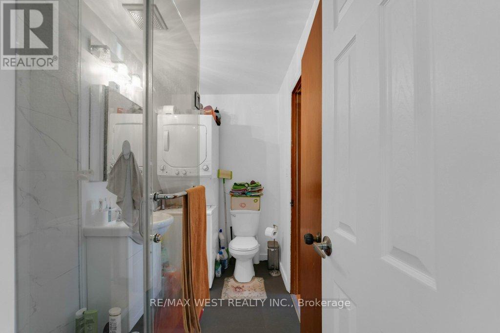 225 Oakwood Avenue, Toronto (oakwood Village), Ontario