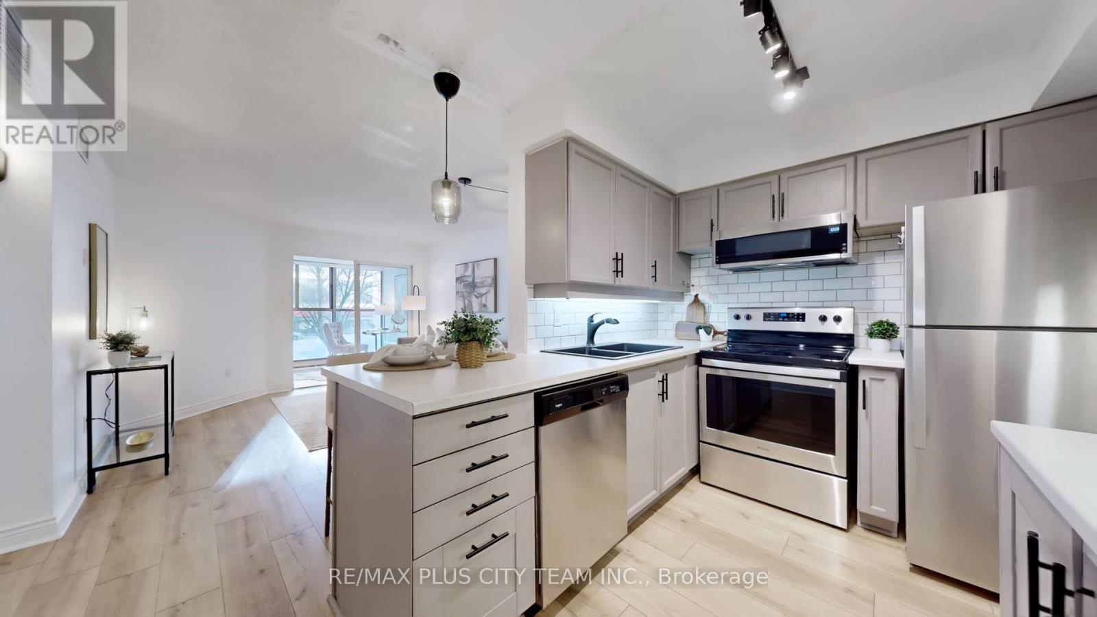 205 - 65 Scadding Avenue, Toronto (waterfront Communities), Ontario