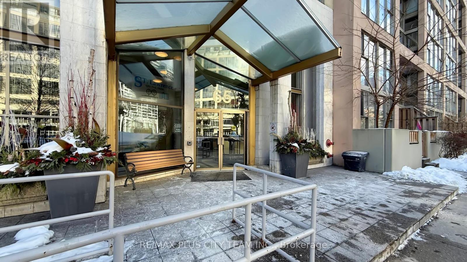 205 - 65 Scadding Avenue, Toronto (waterfront Communities), Ontario