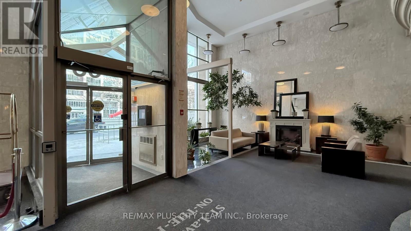 205 - 65 Scadding Avenue, Toronto (waterfront Communities), Ontario