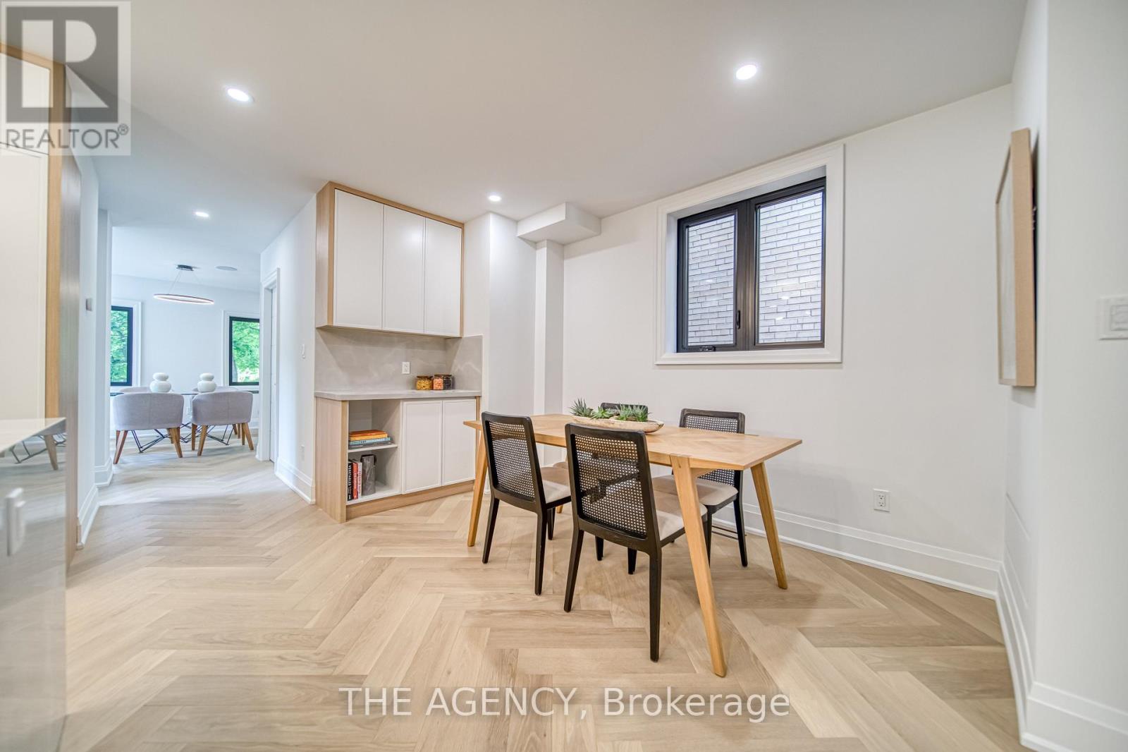 16 Duncannon Drive, Toronto (forest Hill South), Ontario