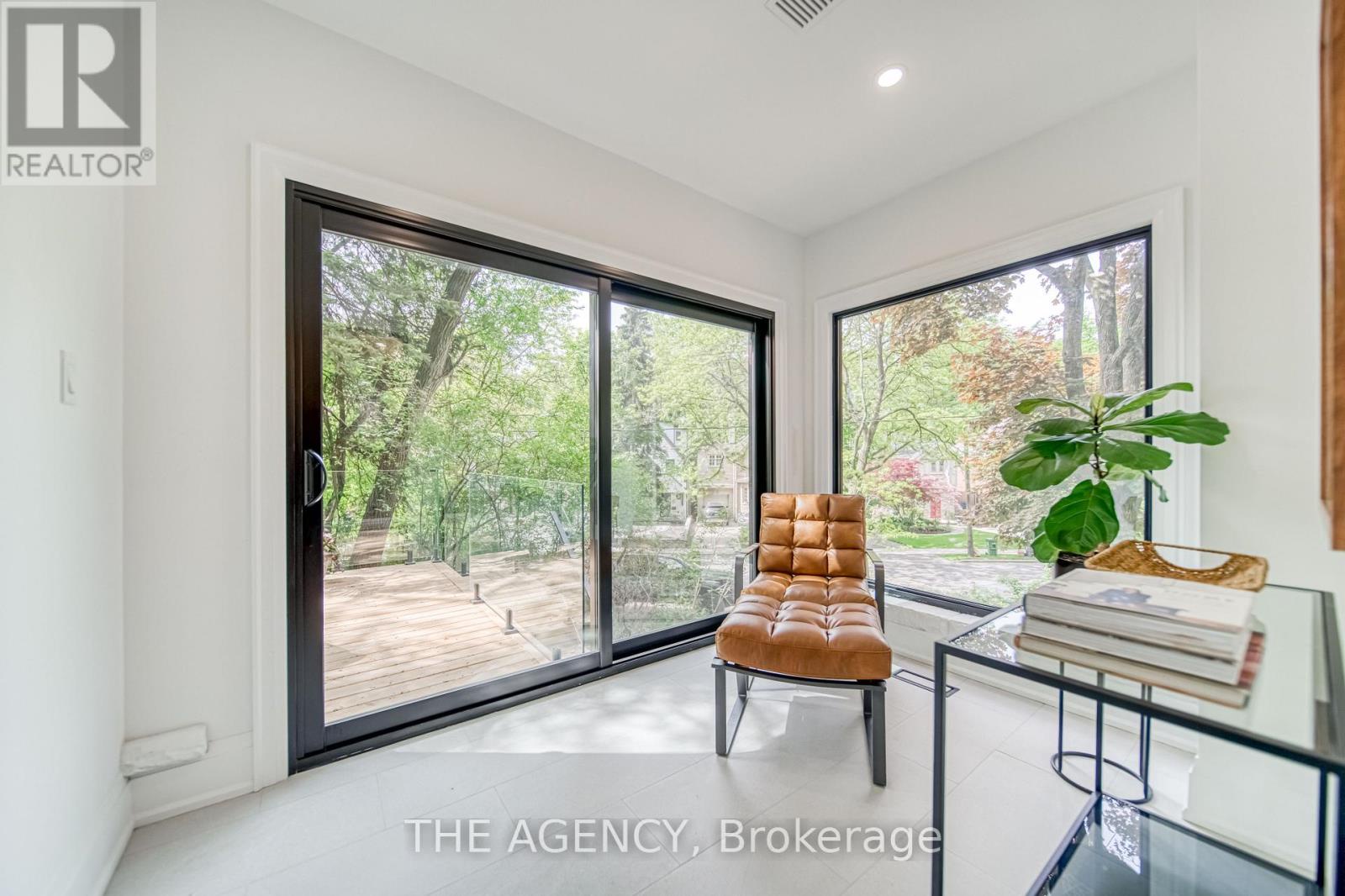 16 Duncannon Drive, Toronto (forest Hill South), Ontario