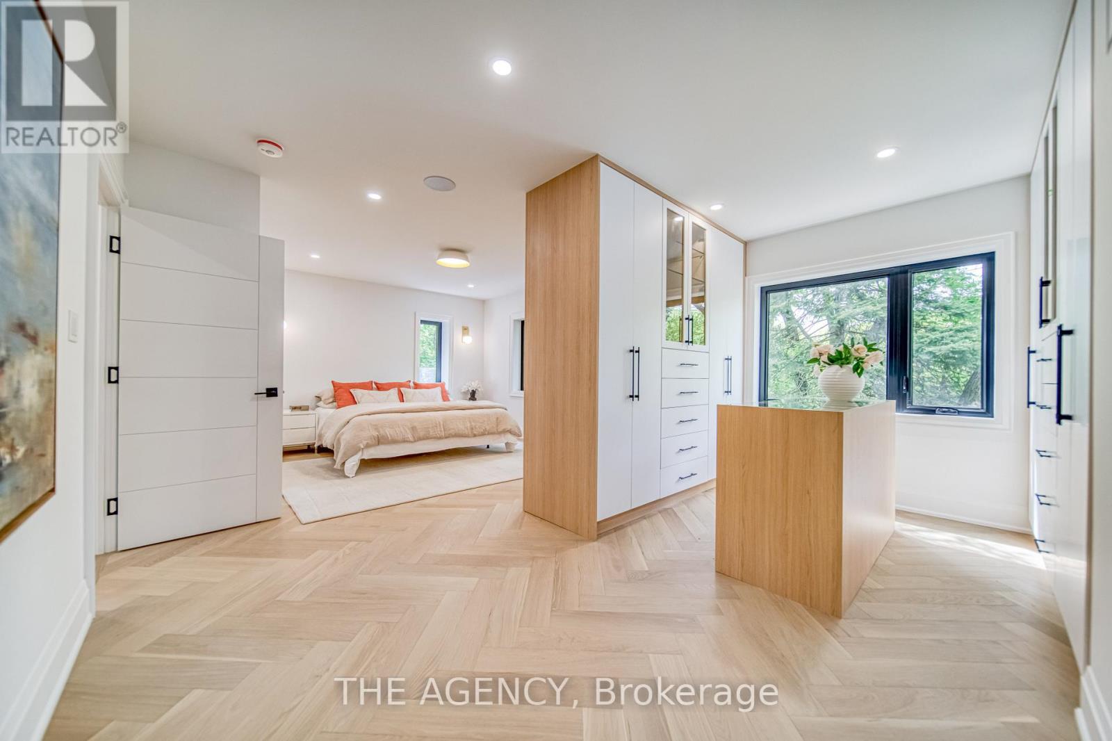 16 Duncannon Drive, Toronto (forest Hill South), Ontario